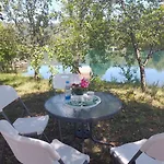 Maatoug Appartement Bihać