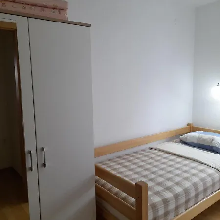 Apartment Maatoug *